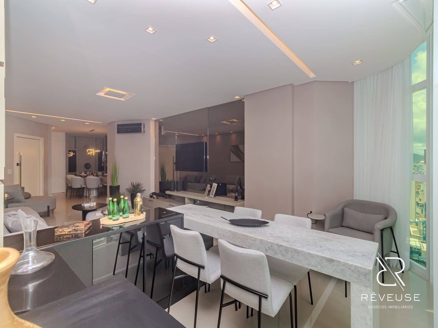Apartamento no Edifício Cartagena Residence em Balneário Camboriú — foto 2
