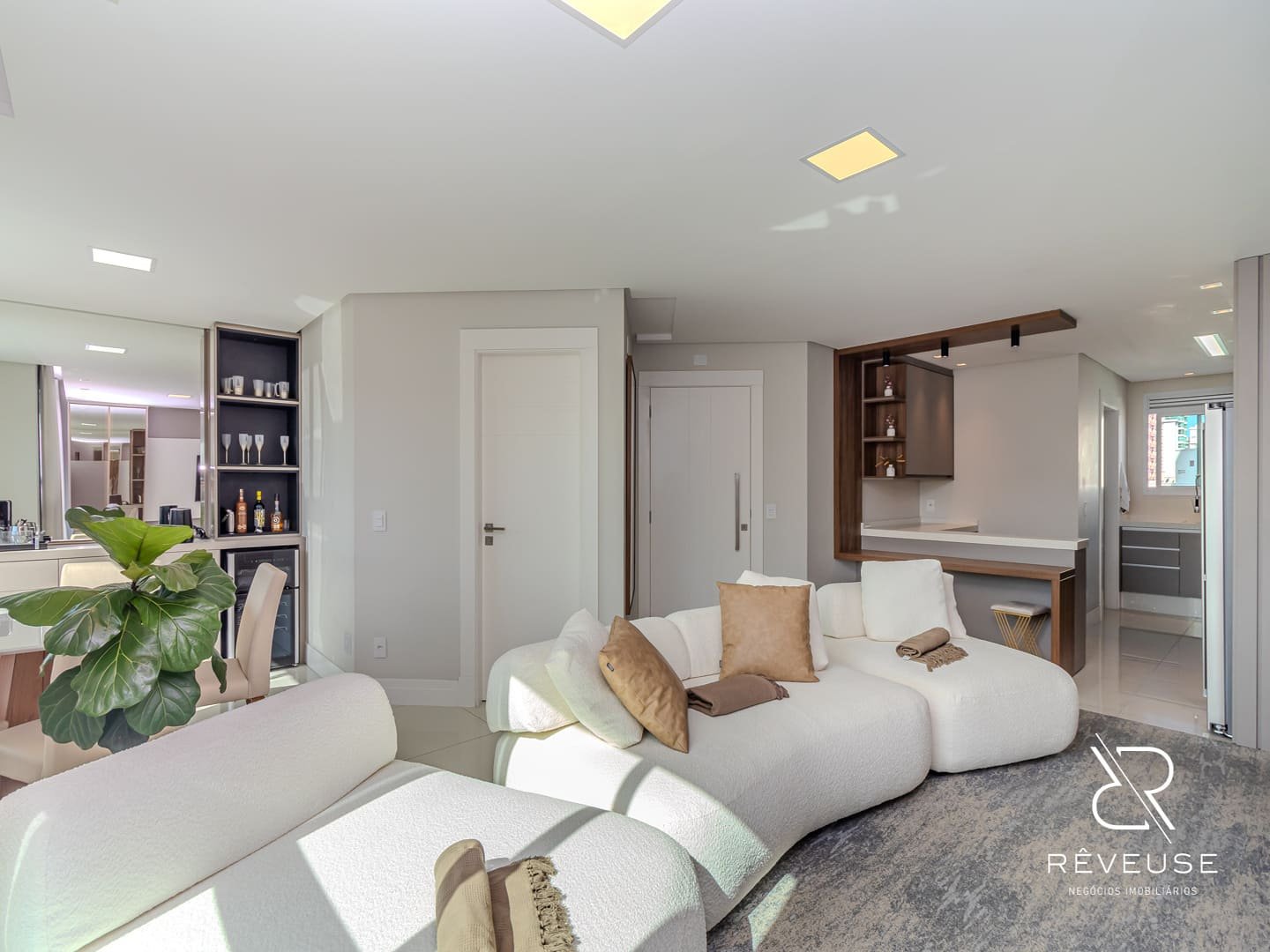 Apartamento no Falcon Tower em Balneário Camboriú — foto 3