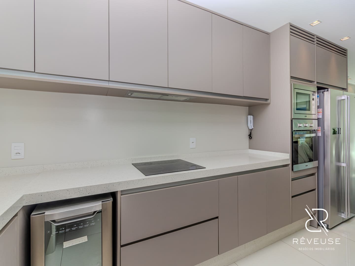 Apartamento no Falcon Tower em Balneário Camboriú — foto 5