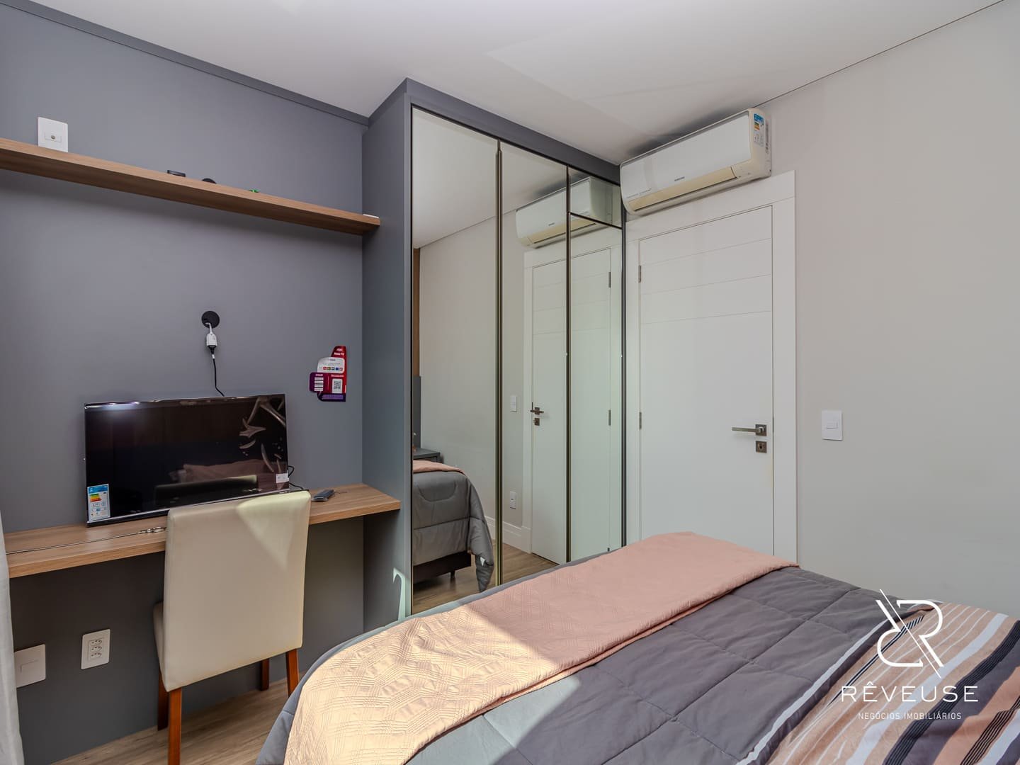 Apartamento no Falcon Tower em Balneário Camboriú — foto 8
