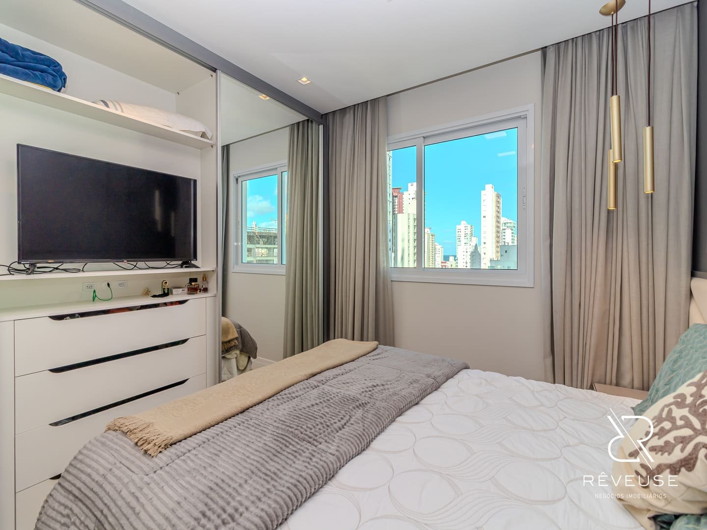Apartamento no Falcon Tower em Balneário Camboriú — foto 7