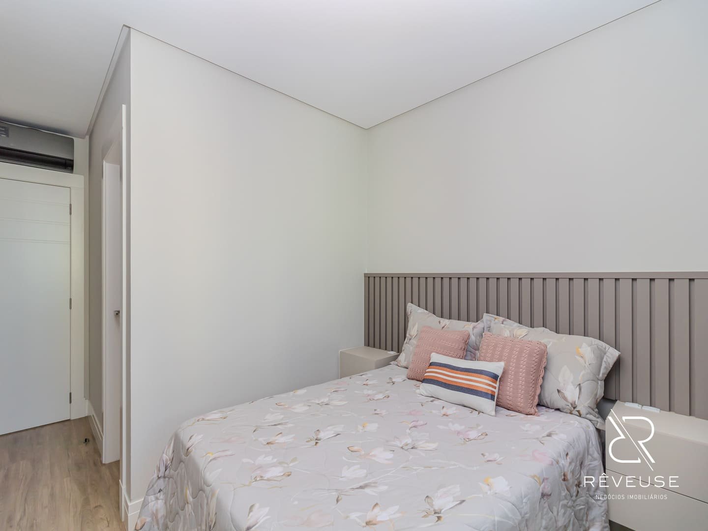 Apartamento no Falcon Tower em Balneário Camboriú — foto 8