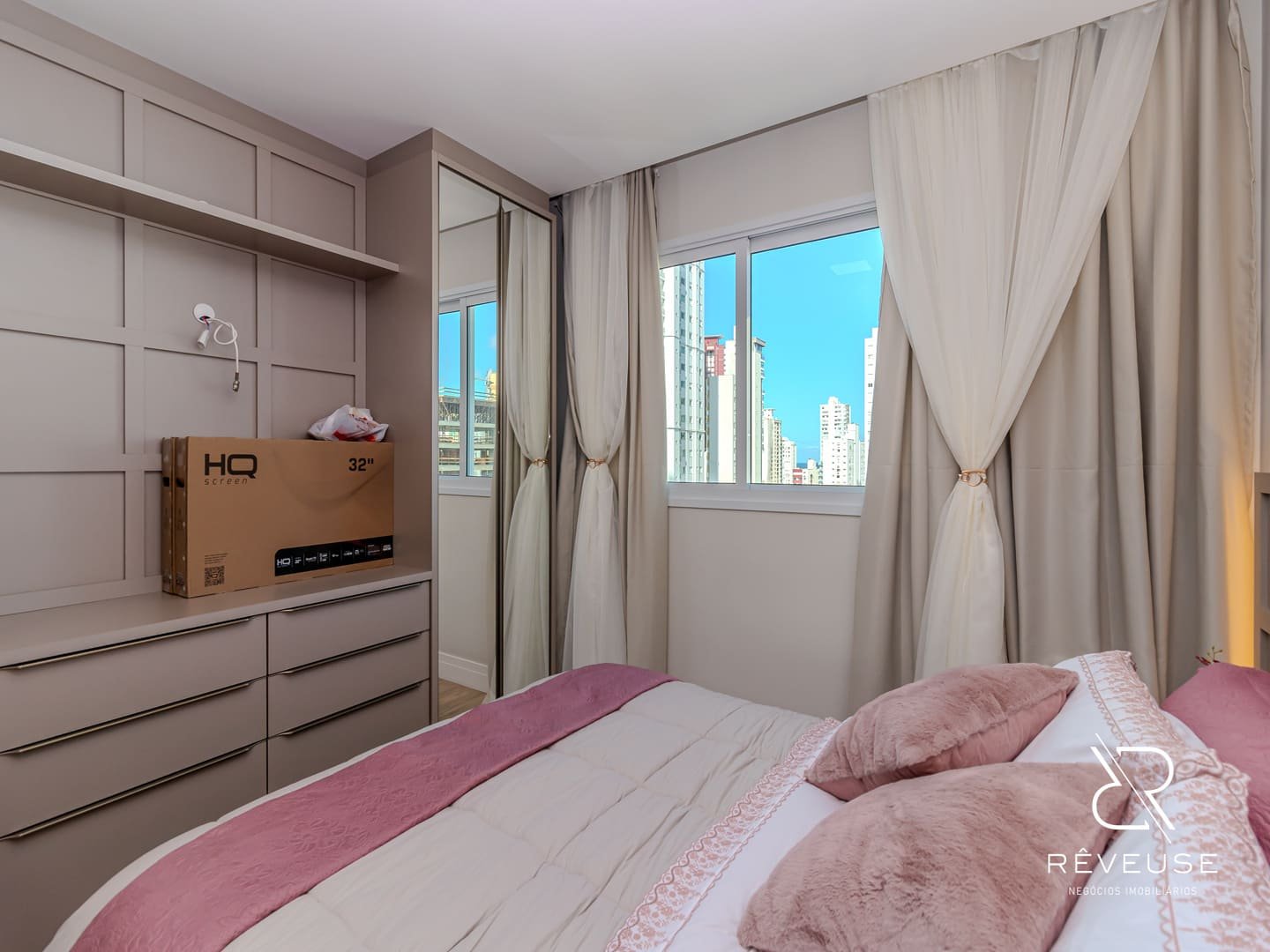 Apartamento no Falcon Tower em Balneário Camboriú — foto 10