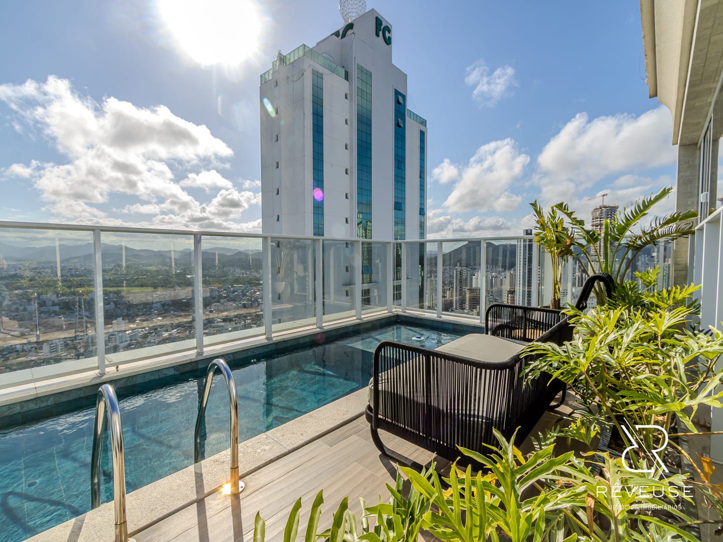 Cobertura Duplex no Hamptons Village com Piscina Privativa em Balneário Camboriú