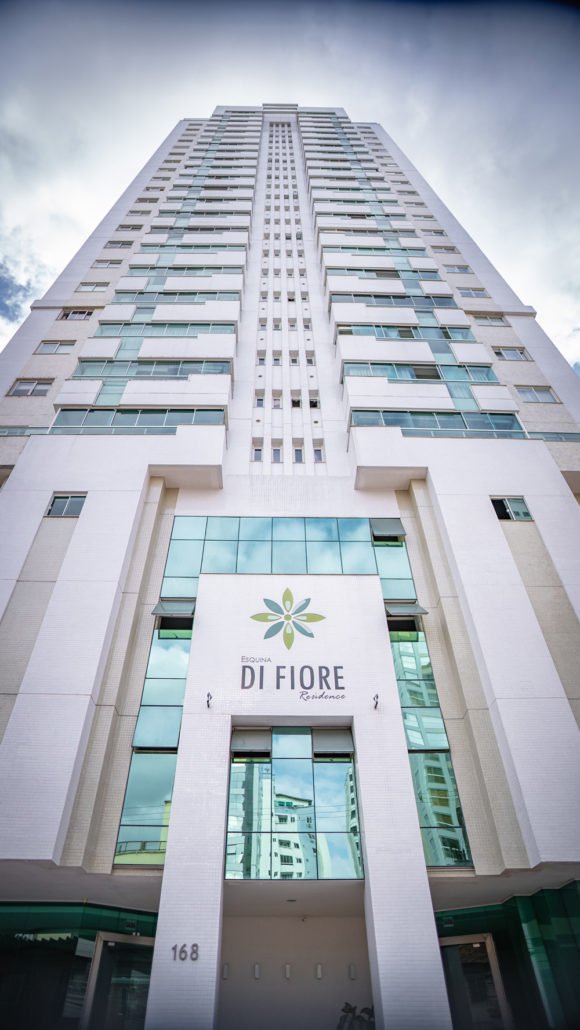 Fachada do Esquina Di Fiori 2 2 em Balneario Camboriu SC