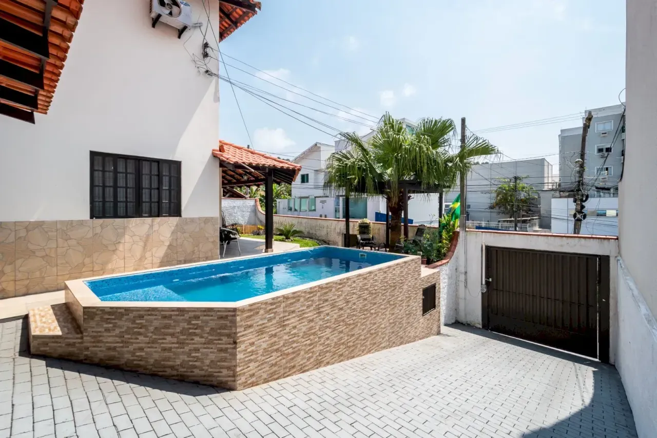 Casa no bairro Ariribá com 3 dormitórios sendo 1 suíte, 2 vagas de garagem em Balneário Camboriú — foto 22
