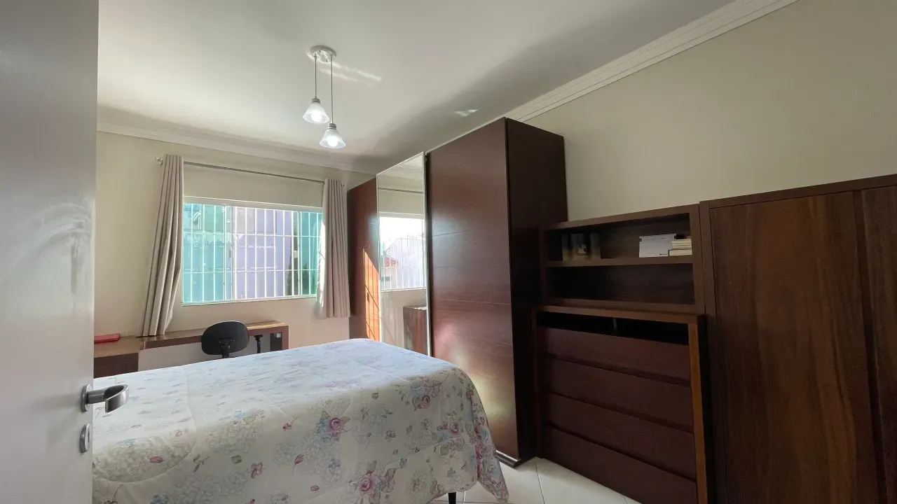 Casa na Praia dos Amores com 3 quartos e 4 vagas de garagem em Balneário Camboriú — foto 21