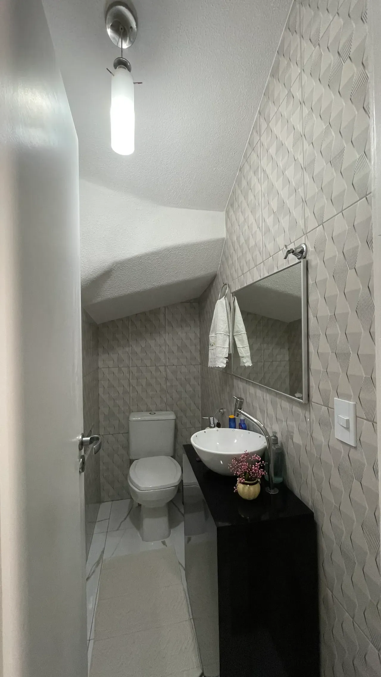 Casa na Praia dos Amores com 3 quartos e 4 vagas de garagem em Balneário Camboriú — foto 32