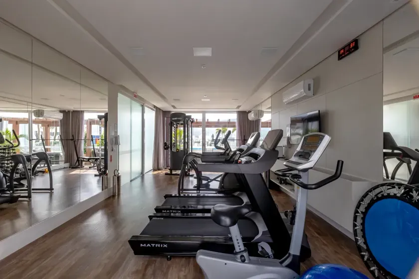 Apartamento com 3 suítes e 2 vagas de garagem no Centro em Balneário Camboriú — foto 39