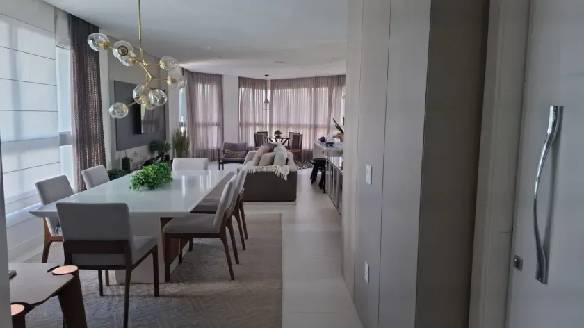 Apartamento no Sint Maarten Residence com 4 suítes em Balneário Camboriú