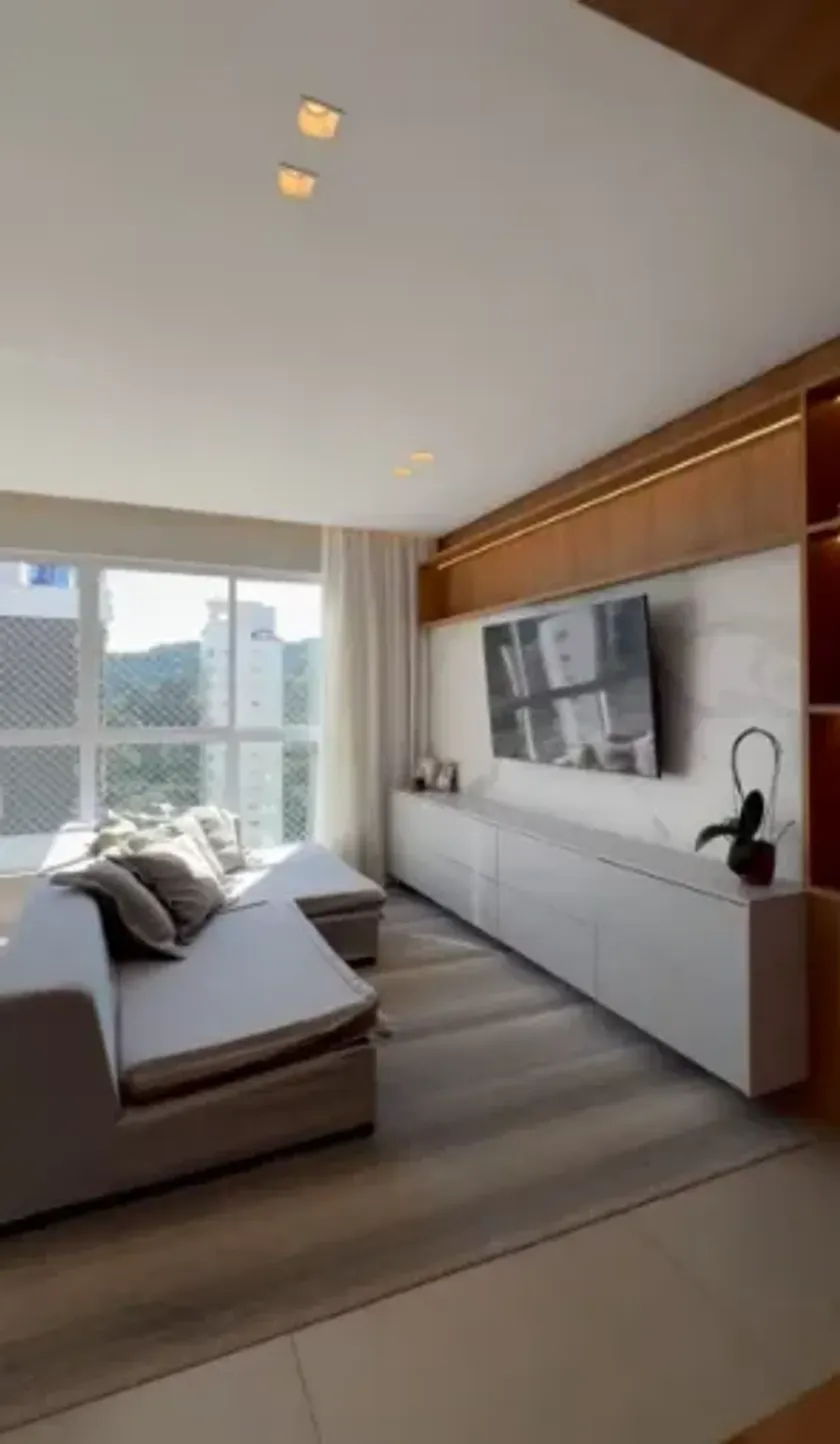 Apartamento finamente mobiliado e decorado com 3 suítes e 2 vagas na Barra Norte- Balneário Camboriú