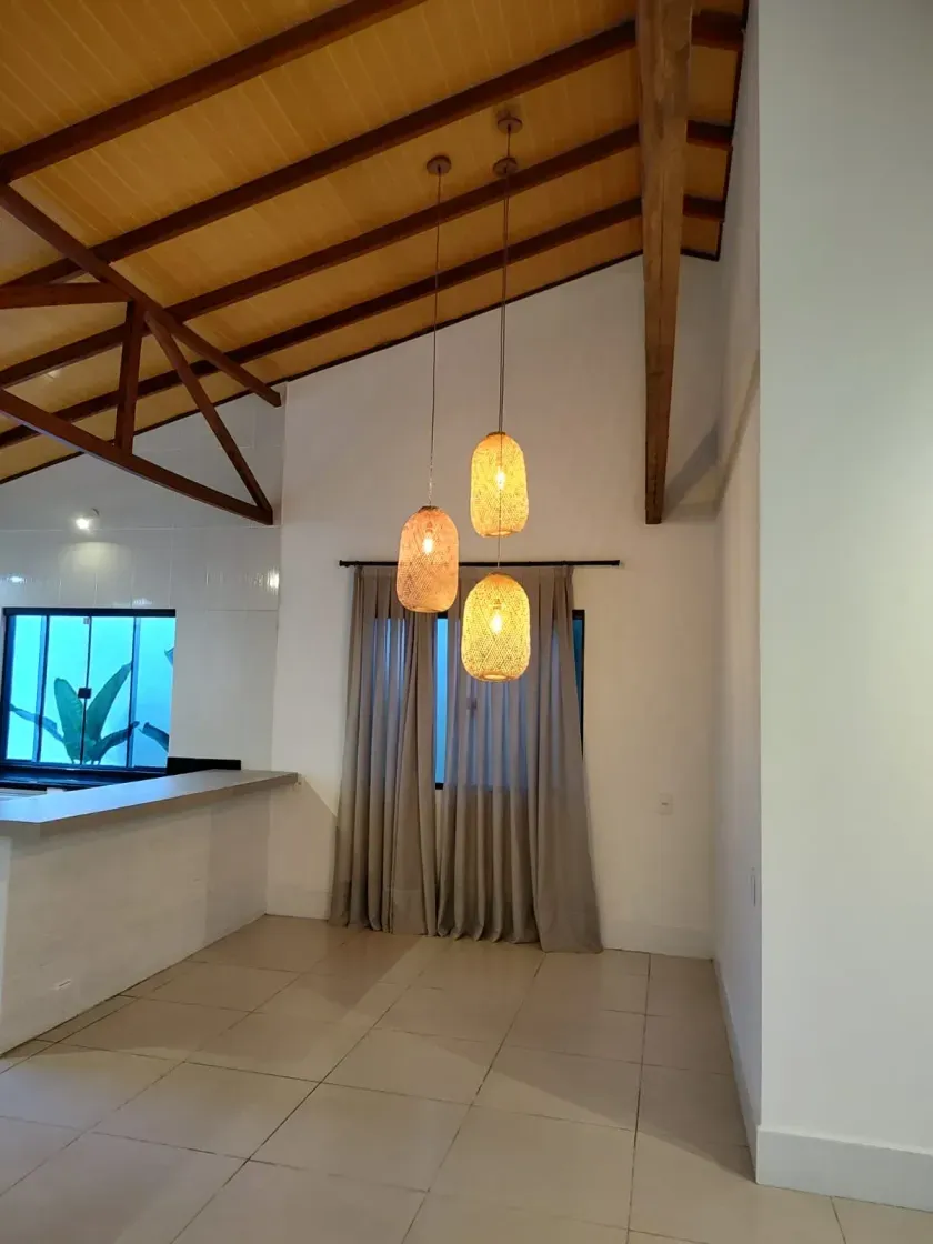Casa alto padrão com 3 dormitórios sendo 1 suíte e garagem ampla em Balneário Camboriú — foto 3