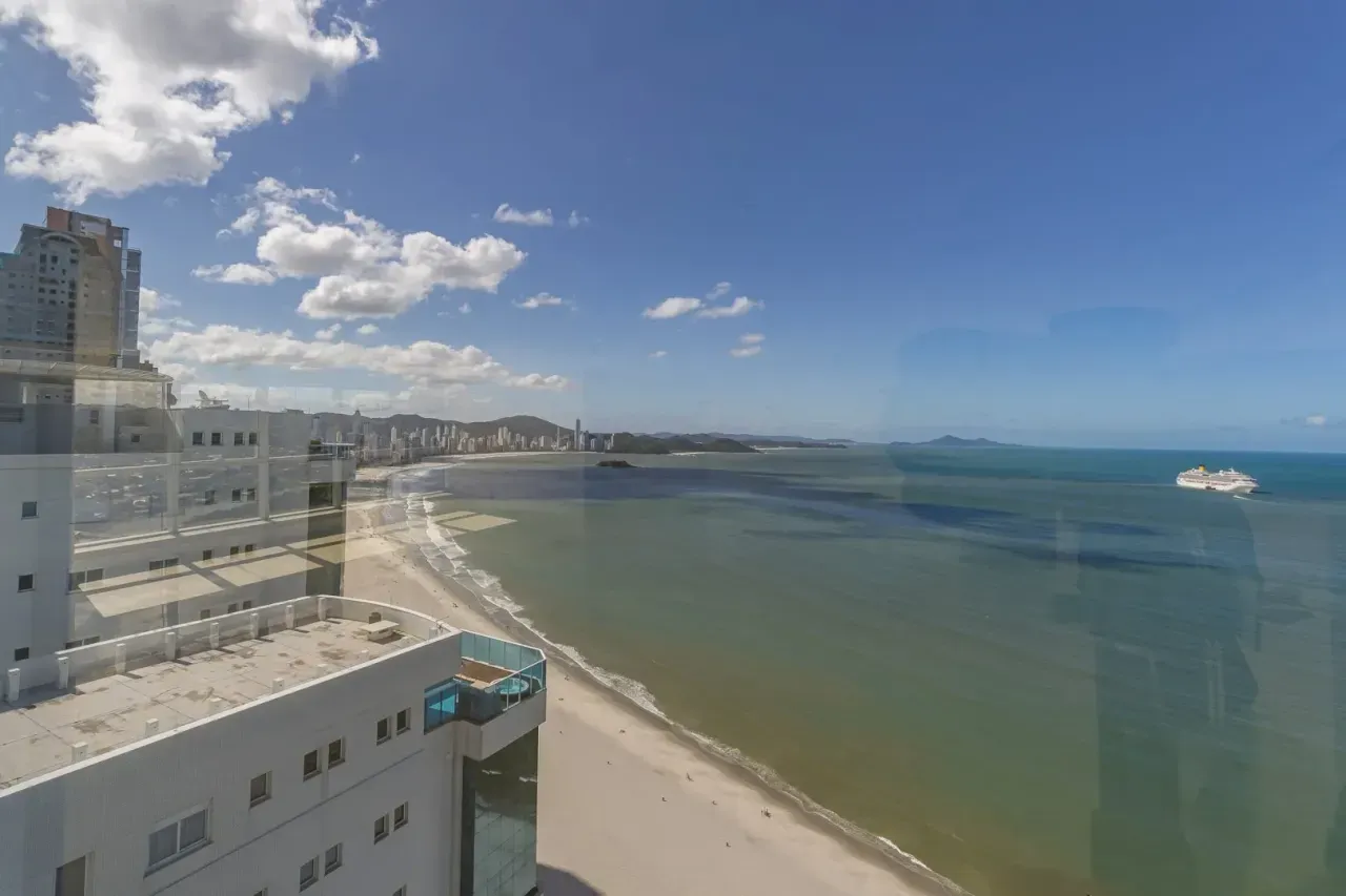 Apartamento com 4 suítes, 4 vagas de garagem no Centro de Balneário Camboriú — foto 22