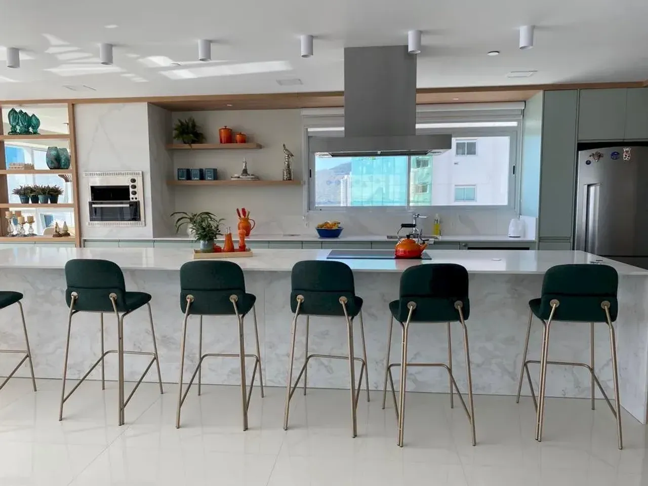 Apartamento com 4 suítes, 4 vagas de garagem no Centro de Balneário Camboriú — foto 6