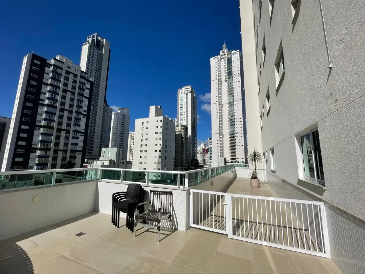 Apartamento diferenciado com 3 suítes com closet e 2 vagas em Balneário Camboriú/SC — foto 27