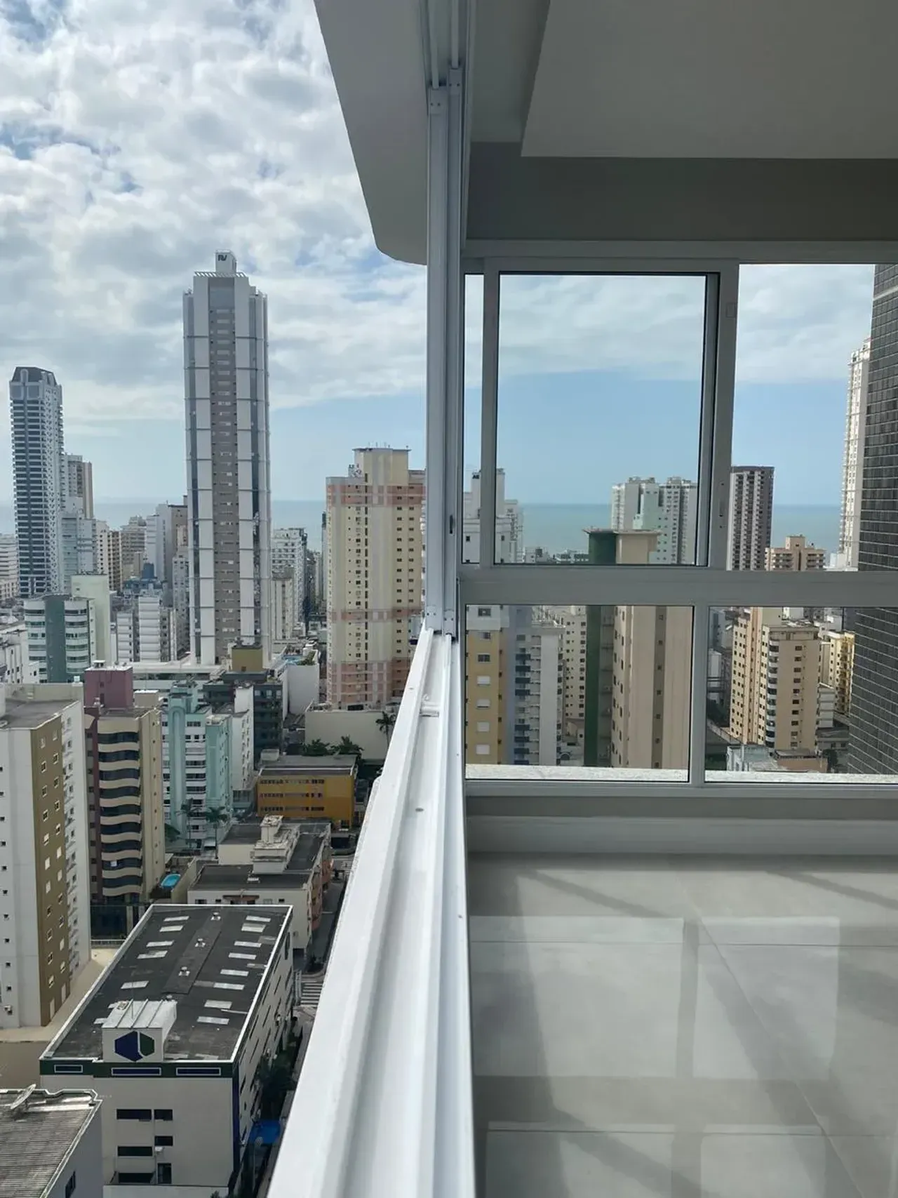 Apartamento no Edificio Biarritz em Balneário Camboriú