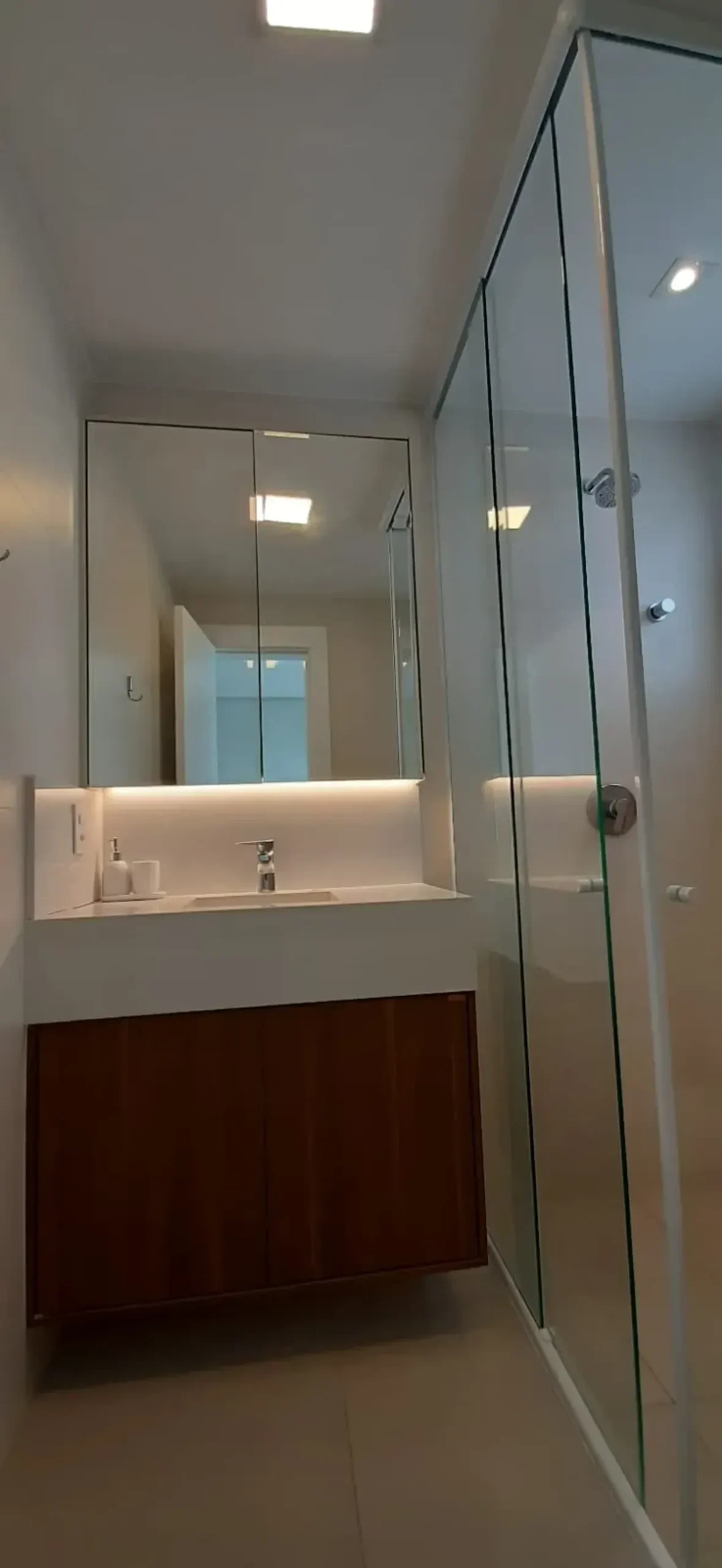 Apartamento no Splendia Tower com 3 suítes em Balneário Camboriú — foto 23
