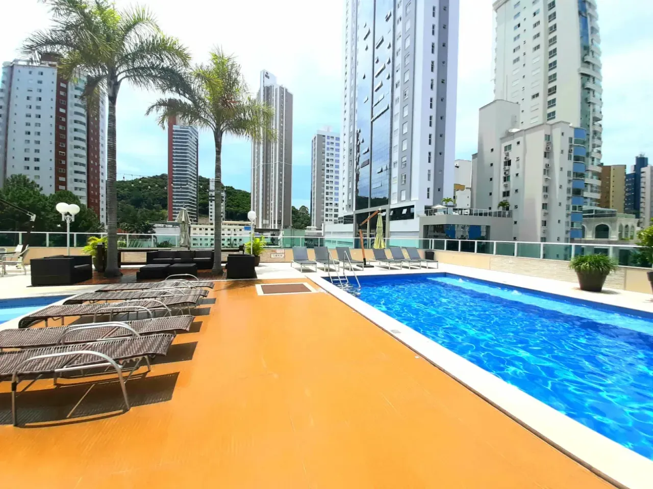 Apartamento no Edificio Residencial Torre de Lyon com 3 suítes em Balneário Camboriú