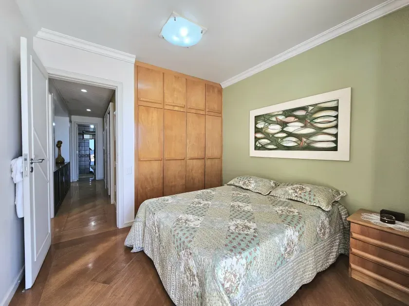 Apartamento frente mar mobiliado com 2 suítes e 2 vagas de garagem em Balneário Camboriú — foto 16