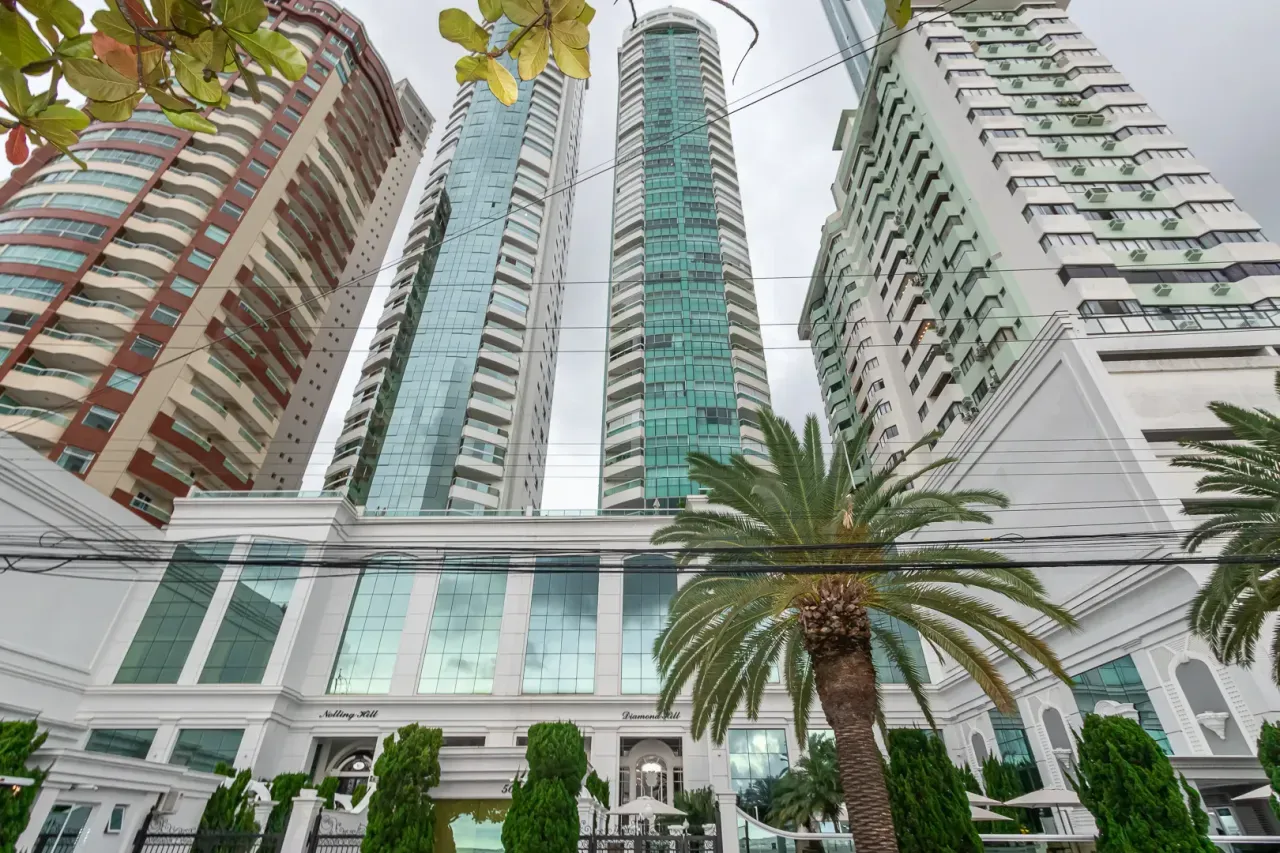 Apartamento no Diamond Hill Residence com 3 suítes em Balneário Camboriú — foto 15