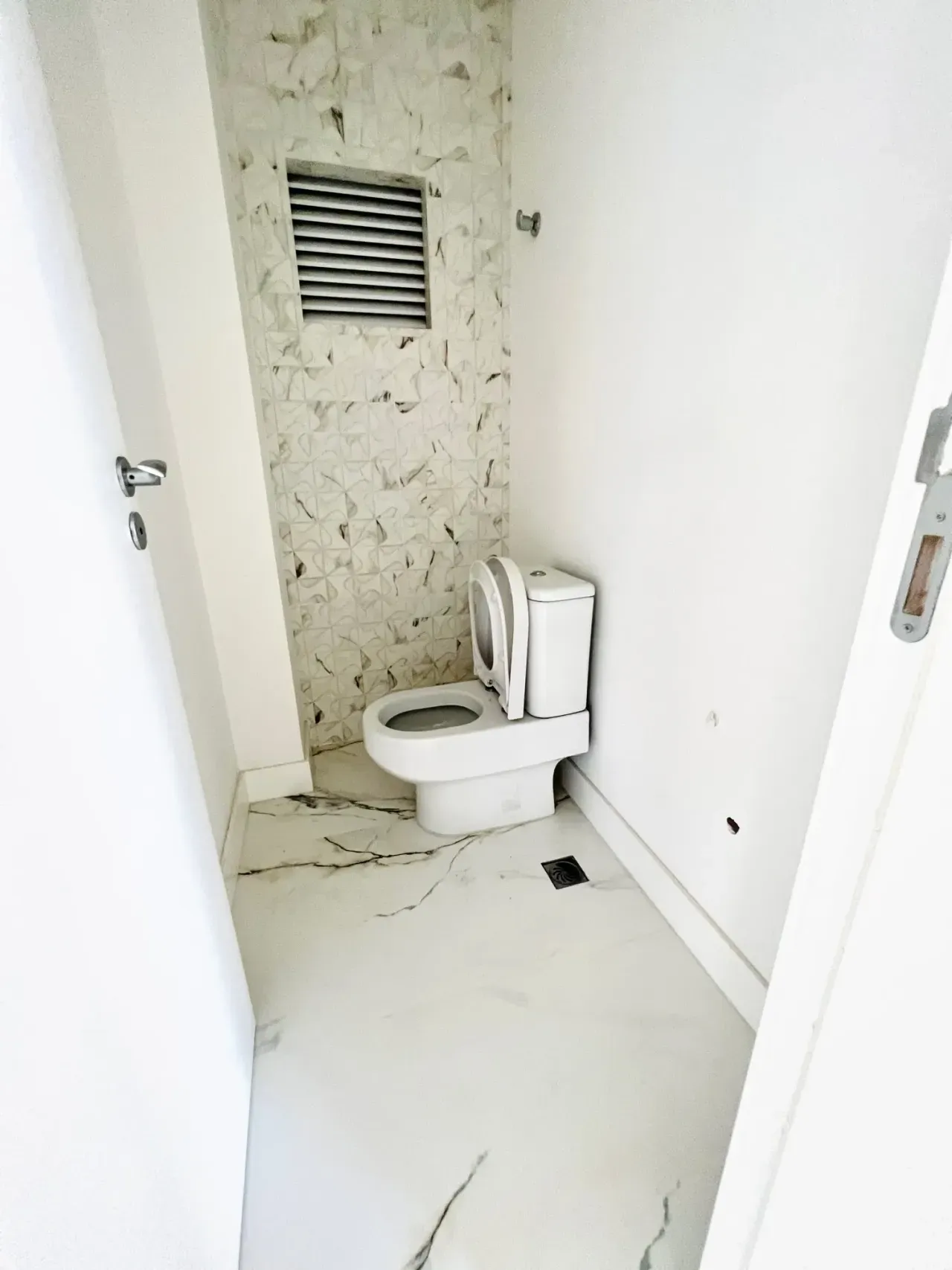 Apartamento no Santilhana Del Mar com 3 suítes em Balneário Camboriú — foto 13
