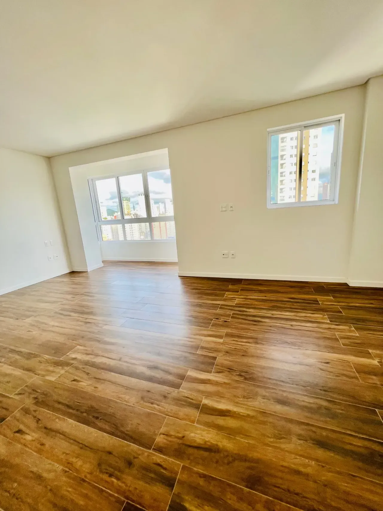 Apartamento no Santilhana Del Mar com 3 suítes em Balneário Camboriú — foto 14