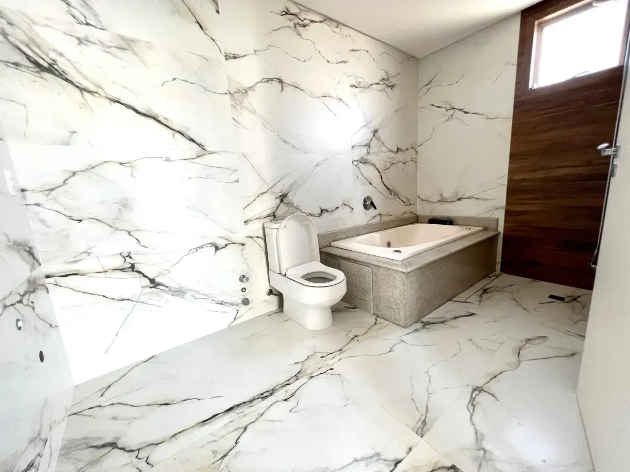 Apartamento no Santilhana Del Mar com 3 suítes em Balneário Camboriú — foto 15