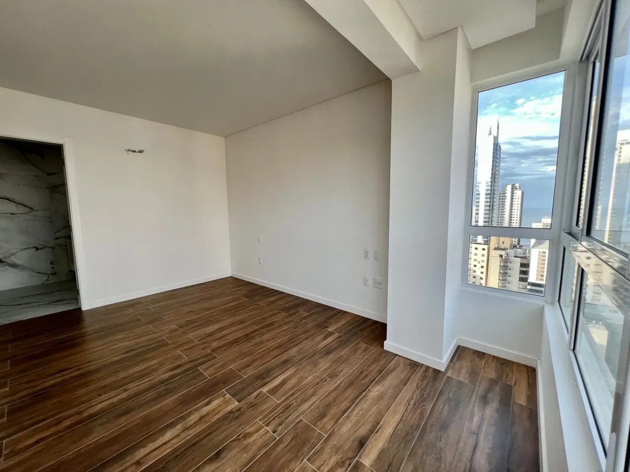 Apartamento no Santilhana Del Mar com 3 suítes em Balneário Camboriú — foto 18