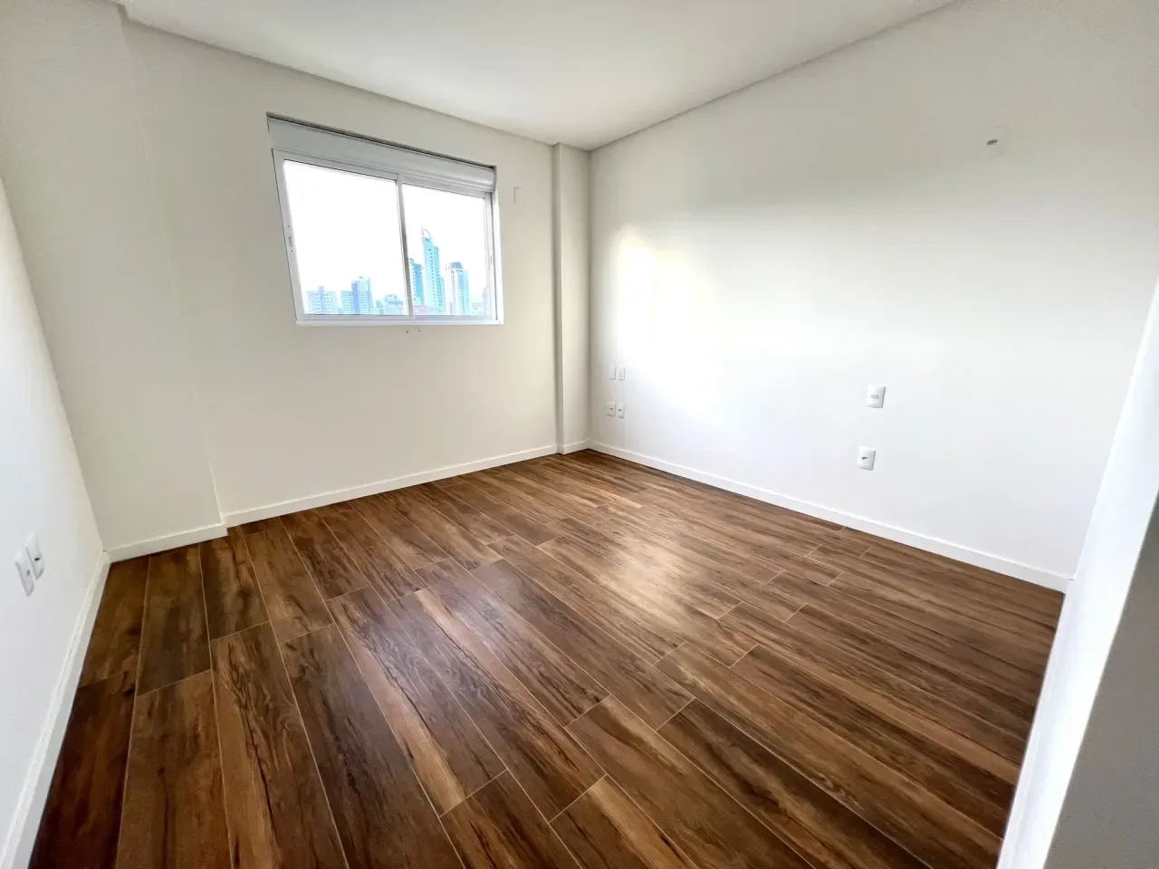 Apartamento no Santilhana Del Mar com 3 suítes em Balneário Camboriú — foto 25
