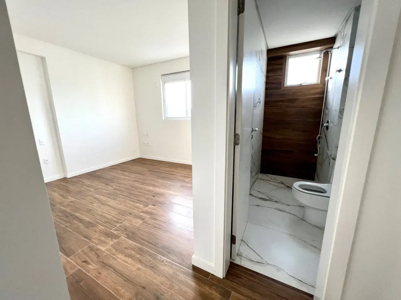 Apartamento no Santilhana Del Mar com 3 suítes em Balneário Camboriú — foto 26
