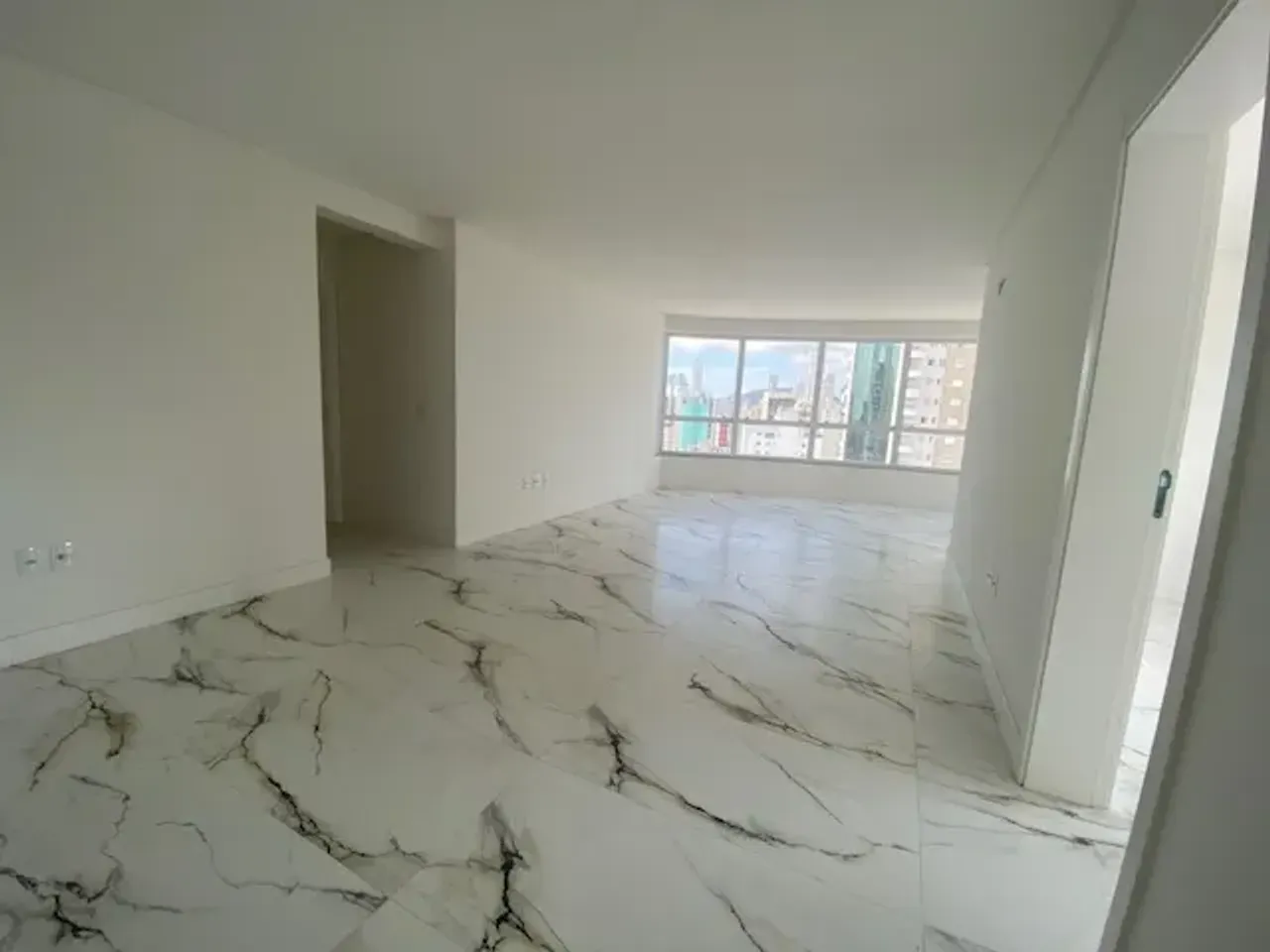 Apartamento no Santilhana Del Mar com 3 suítes em Balneário Camboriú — foto 29