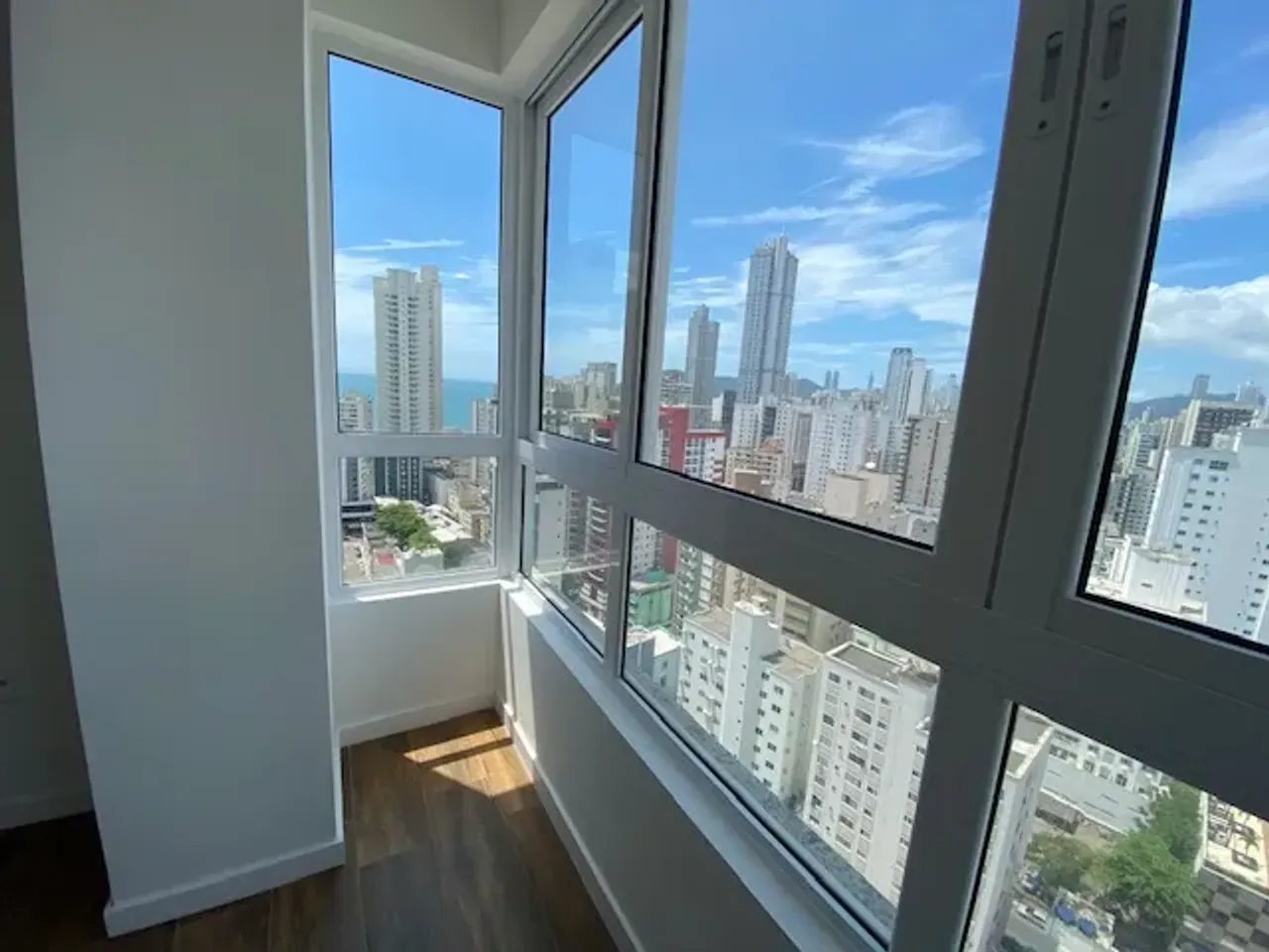 Apartamento no Santilhana Del Mar com 3 suítes em Balneário Camboriú — foto 44