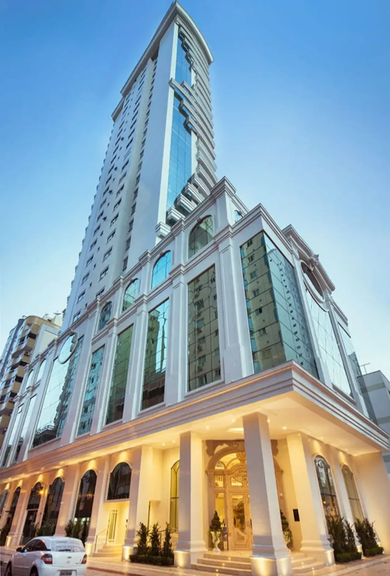 Apartamento no Solar Gonçalves com 4 quartos em Balneário Camboriú — foto 4