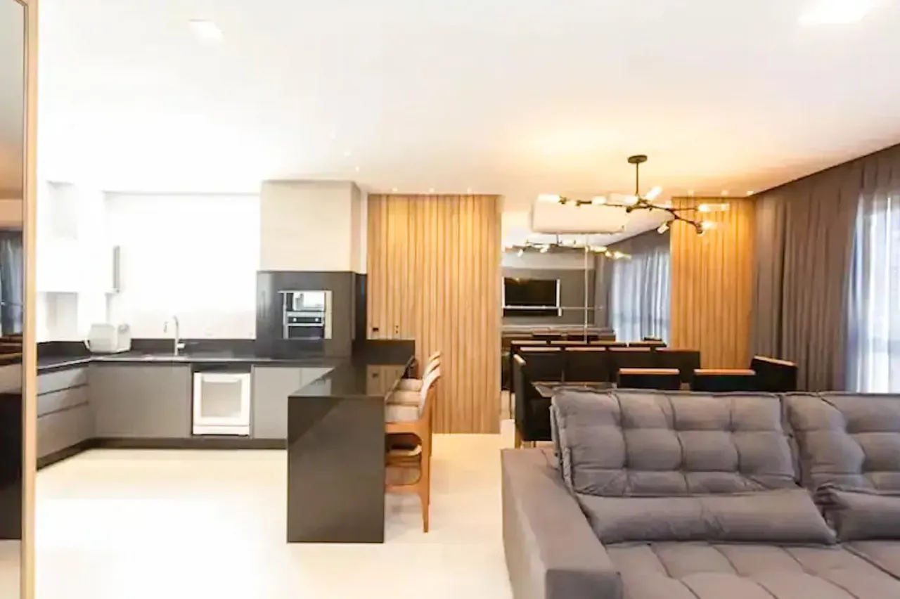 Apartamento no Edifício Montpellir com 3 suítes em Balneário Camboriú — foto 6