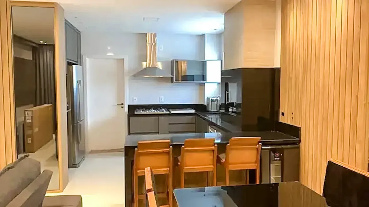 Apartamento no Edifício Montpellir com 3 suítes em Balneário Camboriú — foto 8