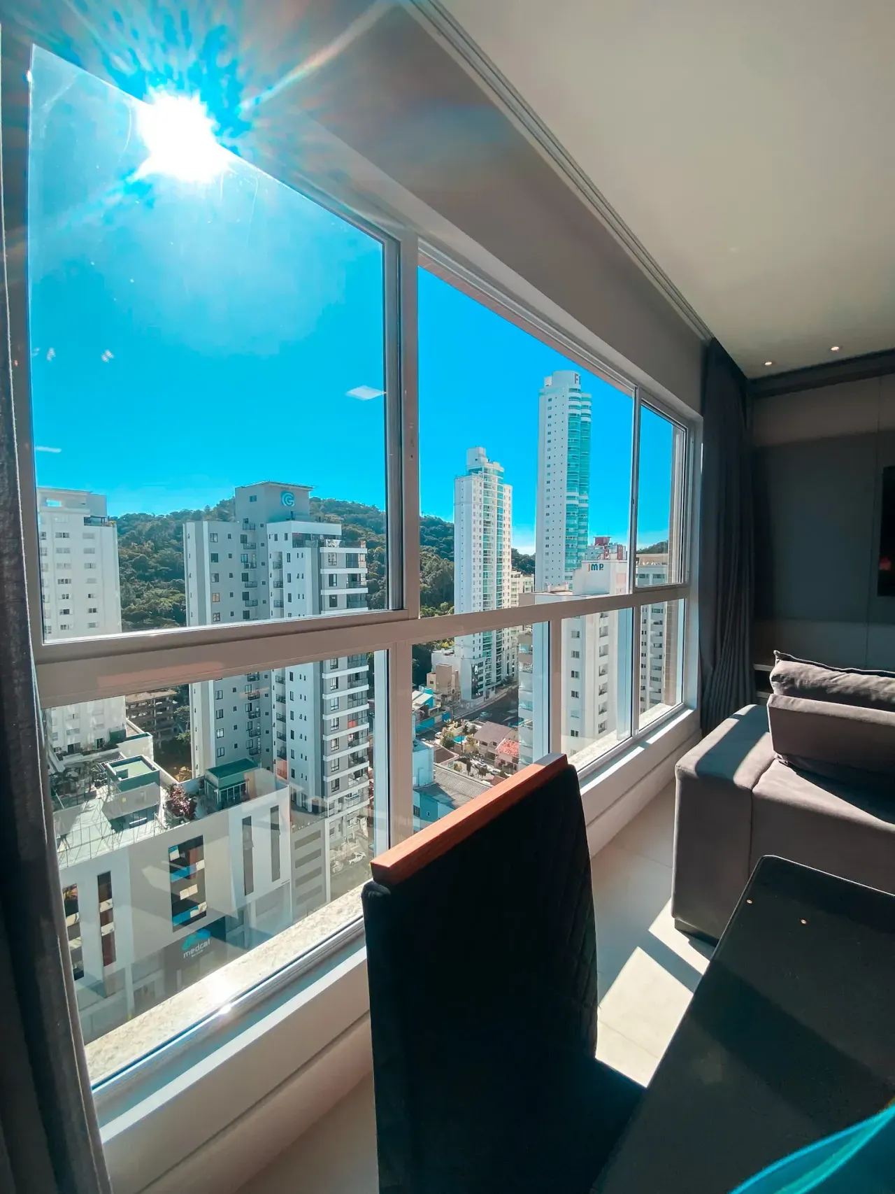 Apartamento no Edifício Montpellir com 3 suítes em Balneário Camboriú — foto 12