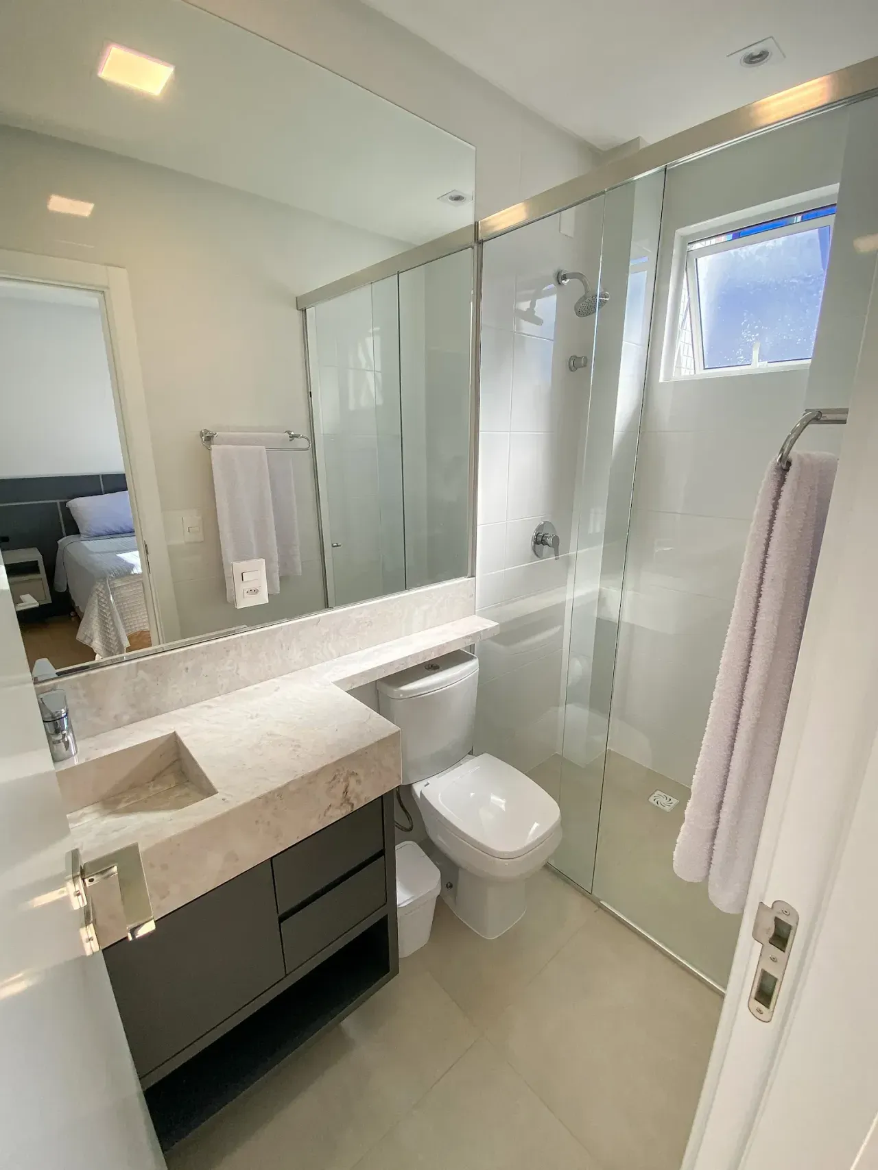 Apartamento no Edifício Montpellir com 3 suítes em Balneário Camboriú — foto 21