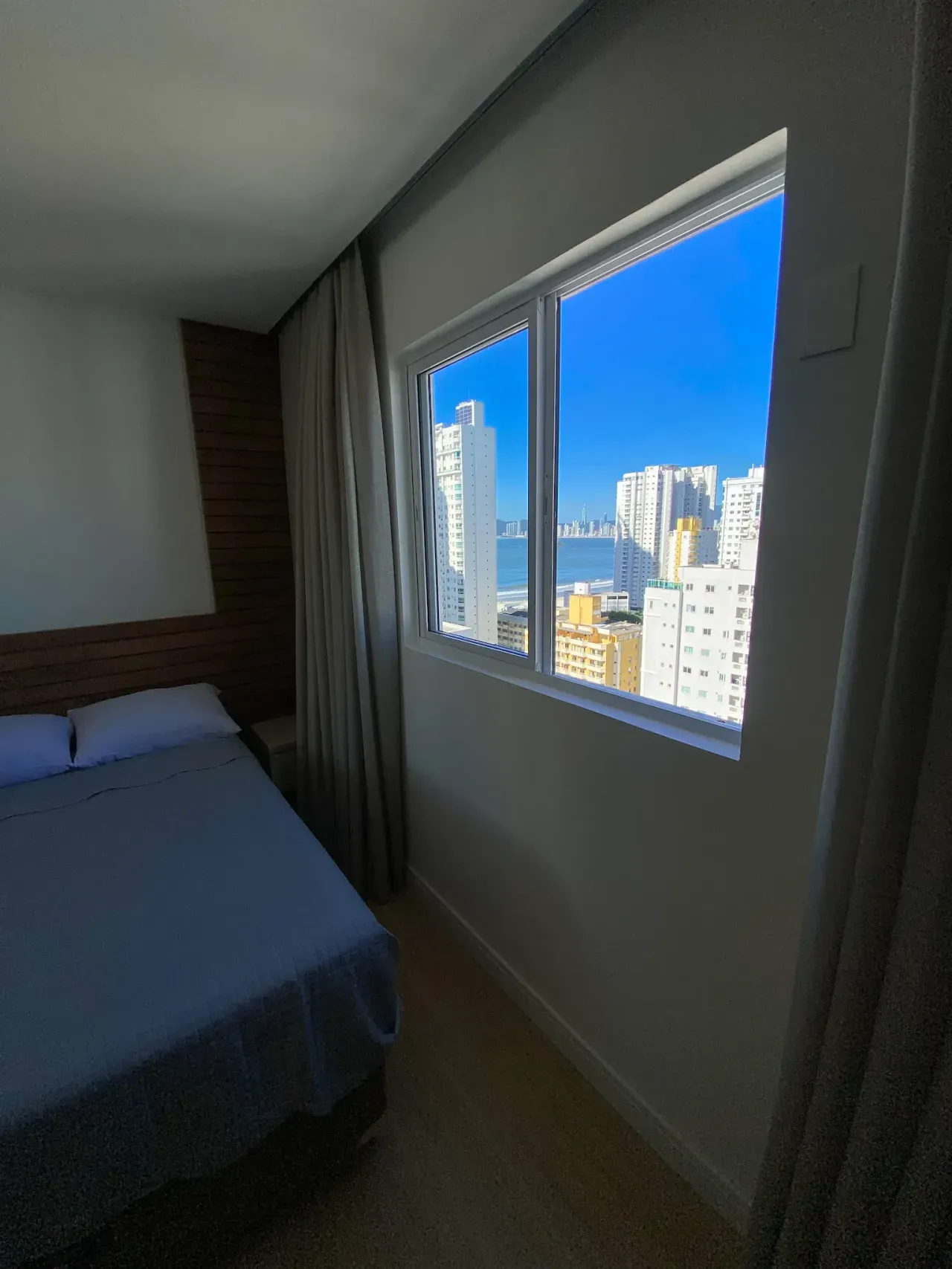 Apartamento no Edifício Montpellir com 3 suítes em Balneário Camboriú — foto 27