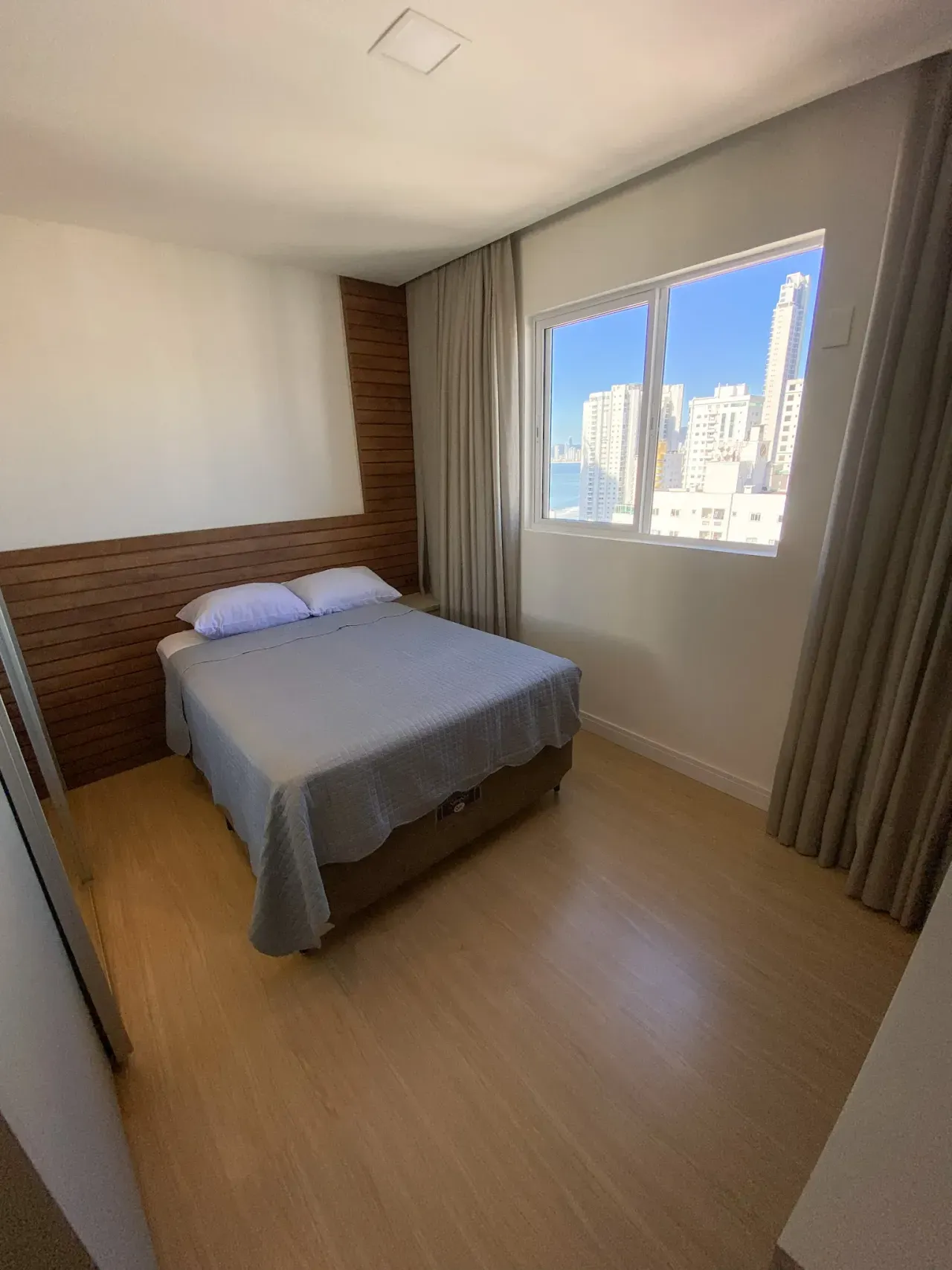 Apartamento no Edifício Montpellir com 3 suítes em Balneário Camboriú — foto 28