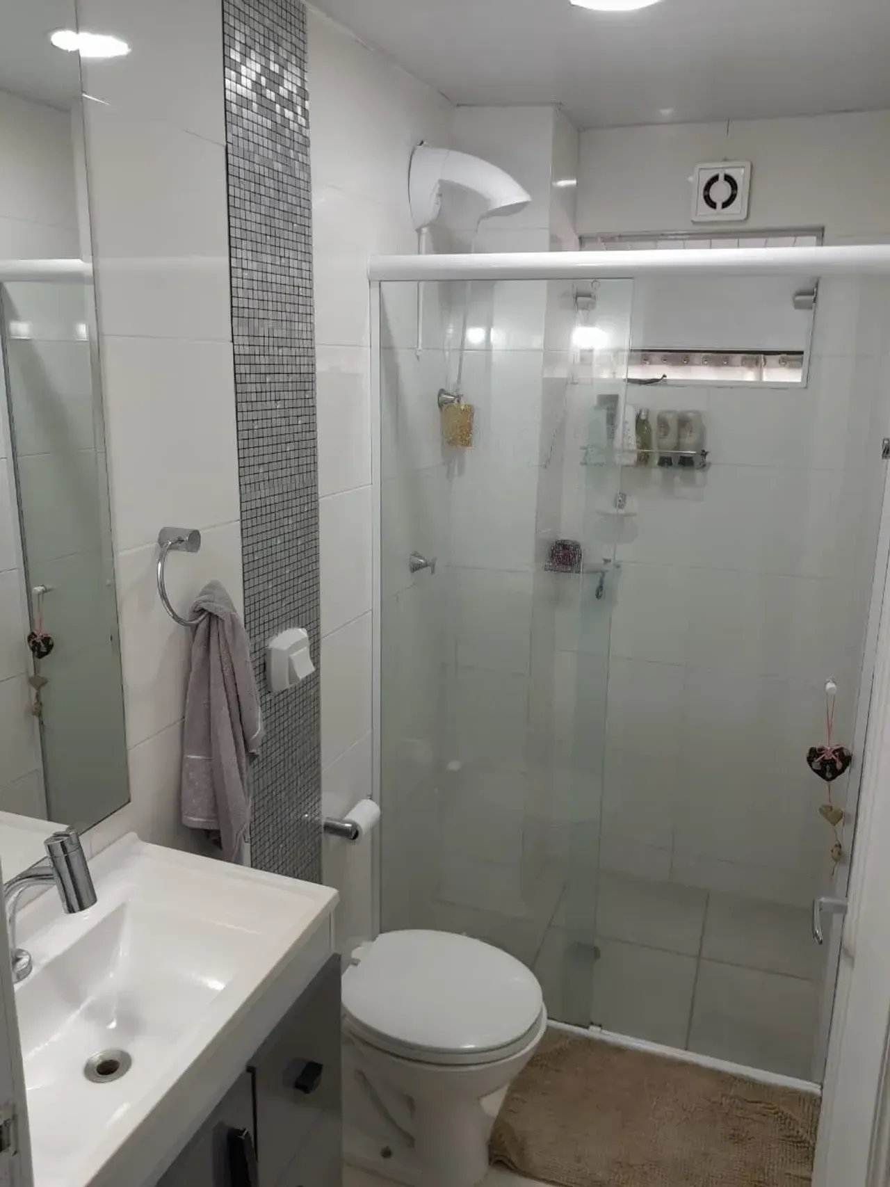 Apartamento Mobiliado com 2 Dormitórios na Barra Sul em Balneário Camboriú — foto 14