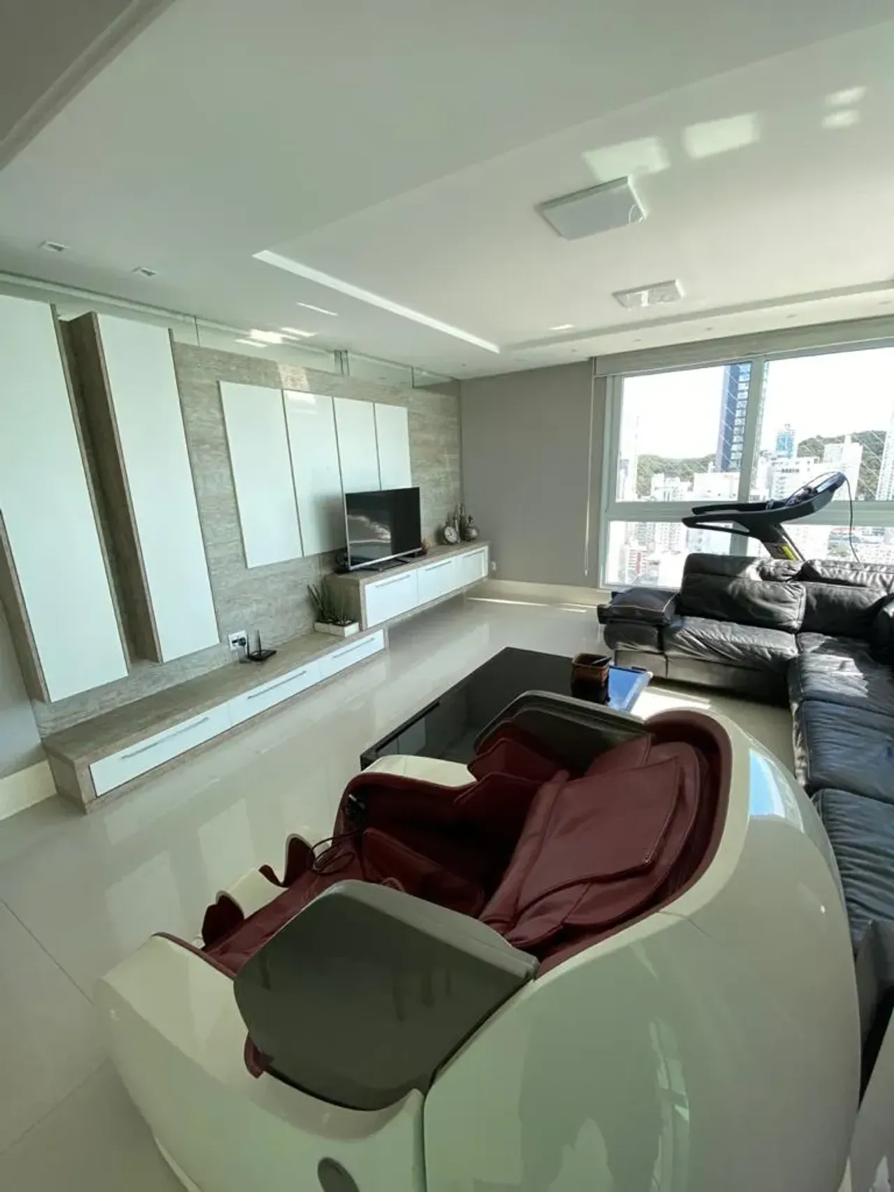 Apartamento no Edifício Metropolis com 4 suítes em Balneário Camboriú — foto 8
