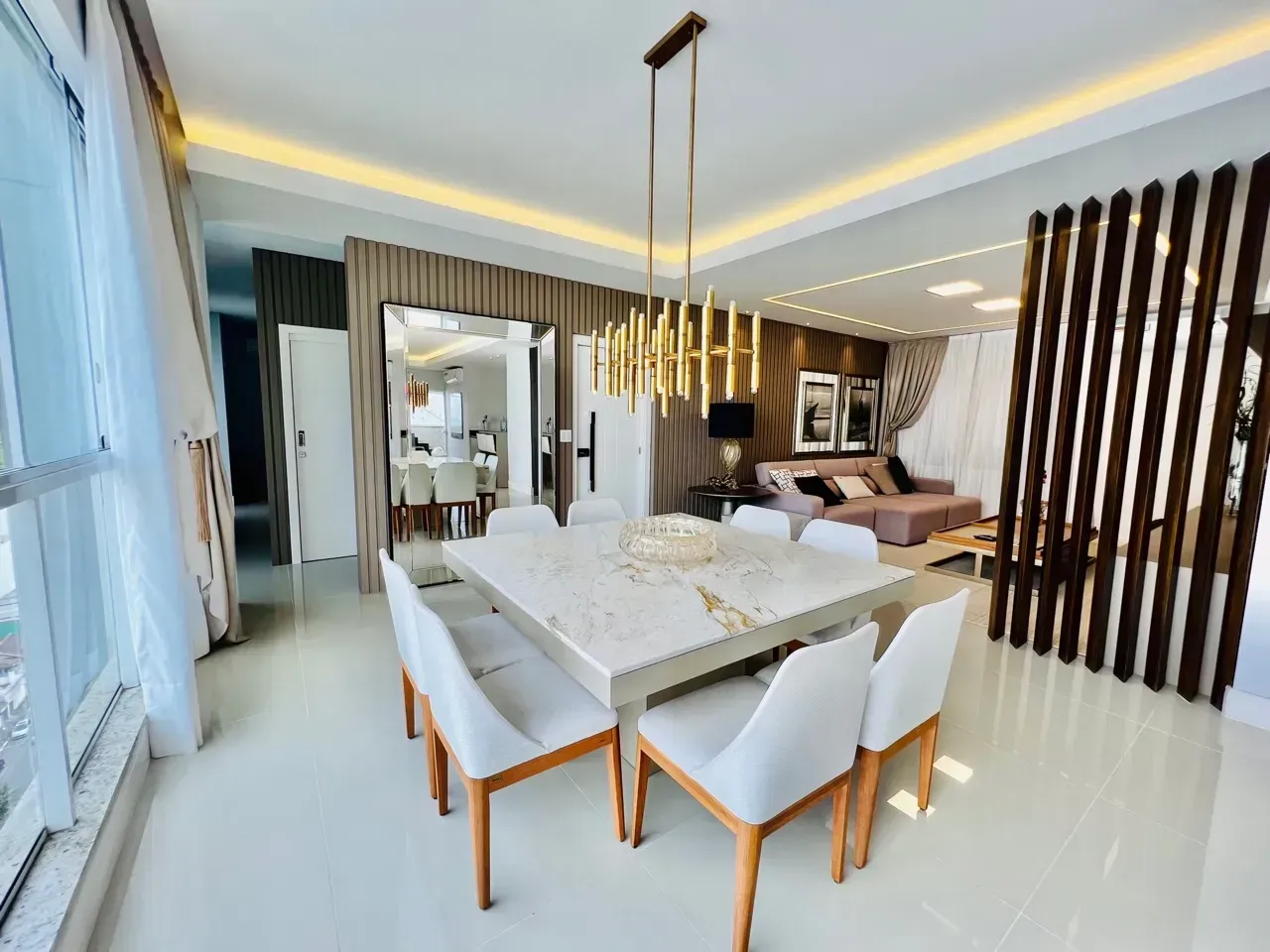 Cobertura no Edifício Silver Tower com 4 dormitórios em Balneário Camboriú