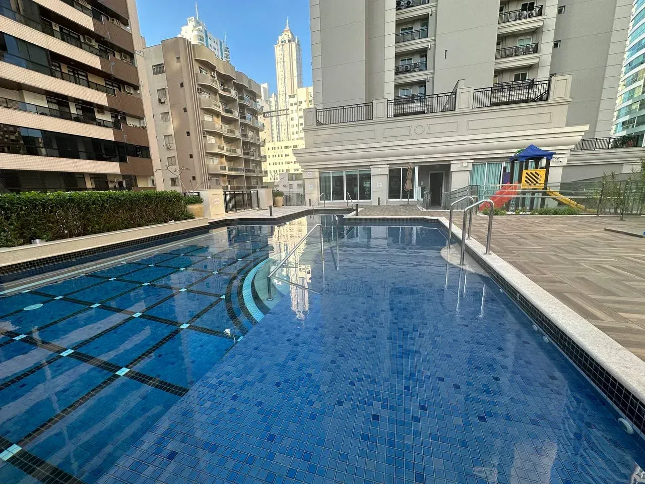Apartamento no Serendipity Village Mobiliado com 3 suítes em Balneário Camboriú — foto 2