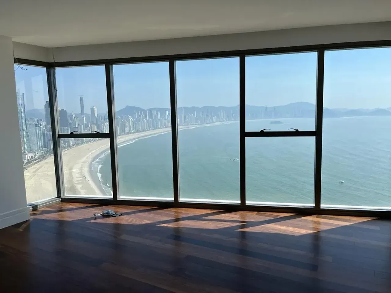 Apartamento no Edifício Pharos com 4 suítes em Balneário Camboriú — foto 8