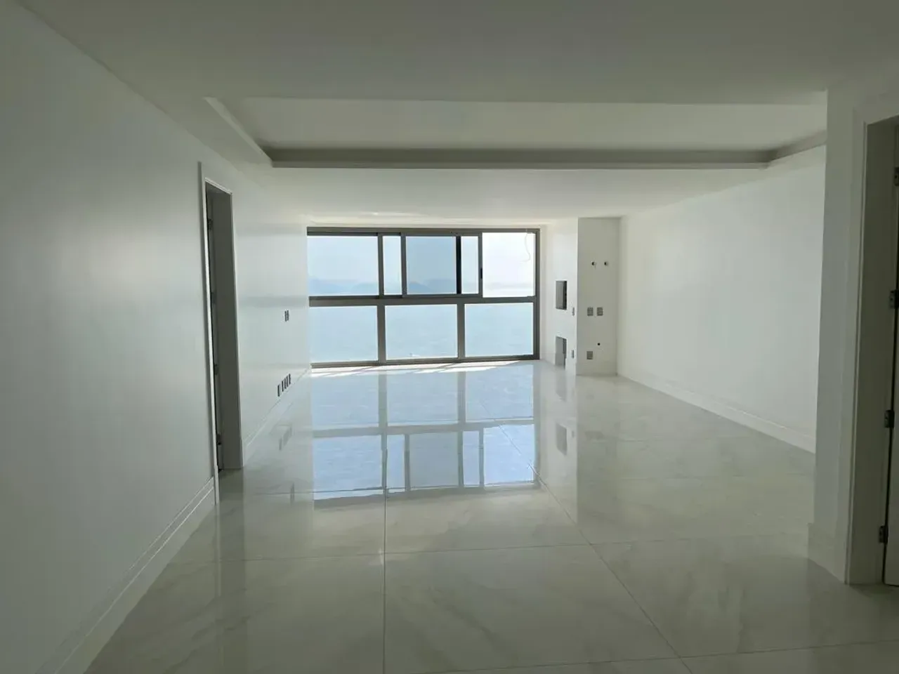 Apartamento no Edifício Pharos com 4 suítes em Balneário Camboriú — foto 14