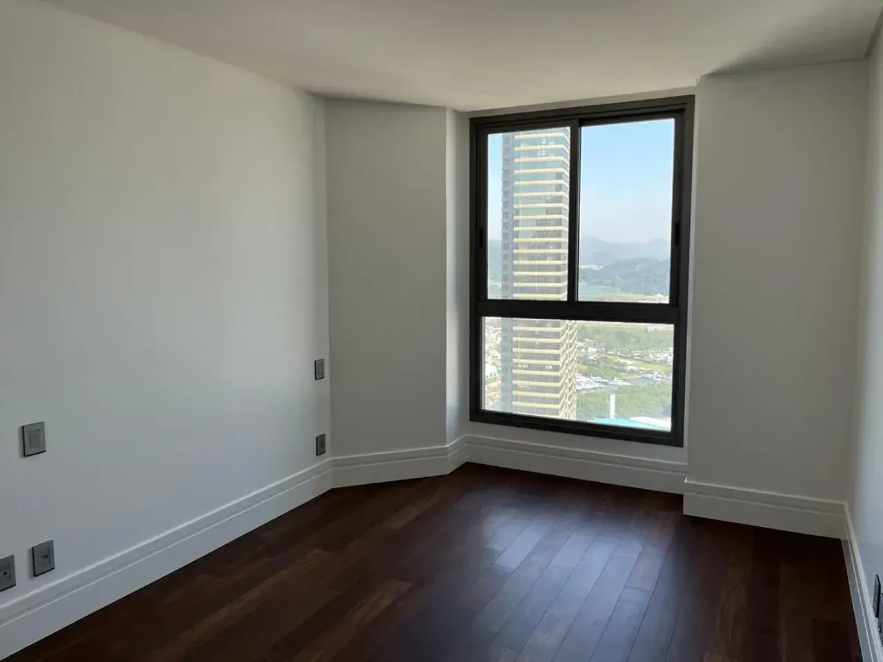 Apartamento no Edifício Pharos com 4 suítes em Balneário Camboriú — foto 7