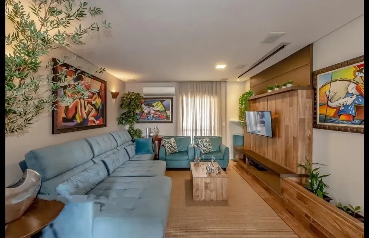 Apartamento mobiliado com 3 suítes e 3 vagas no centro de Balneário Camboriú — foto 2