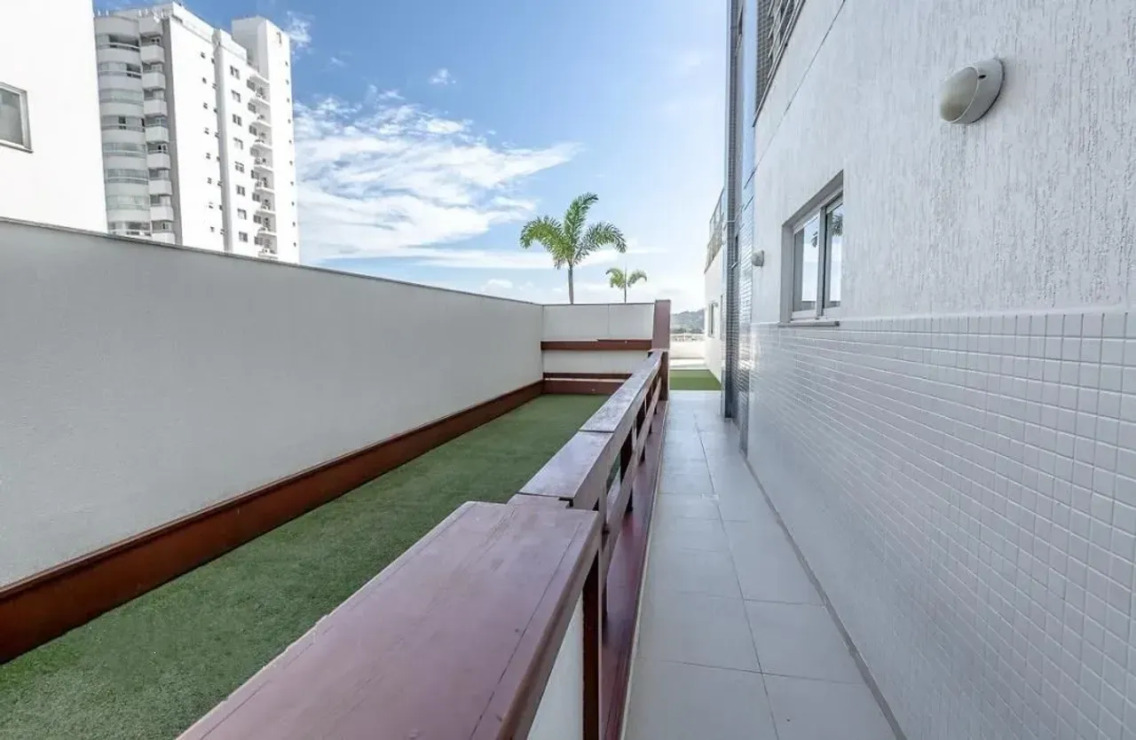 Apartamento mobiliado com 3 suítes e 3 vagas no centro de Balneário Camboriú — foto 25