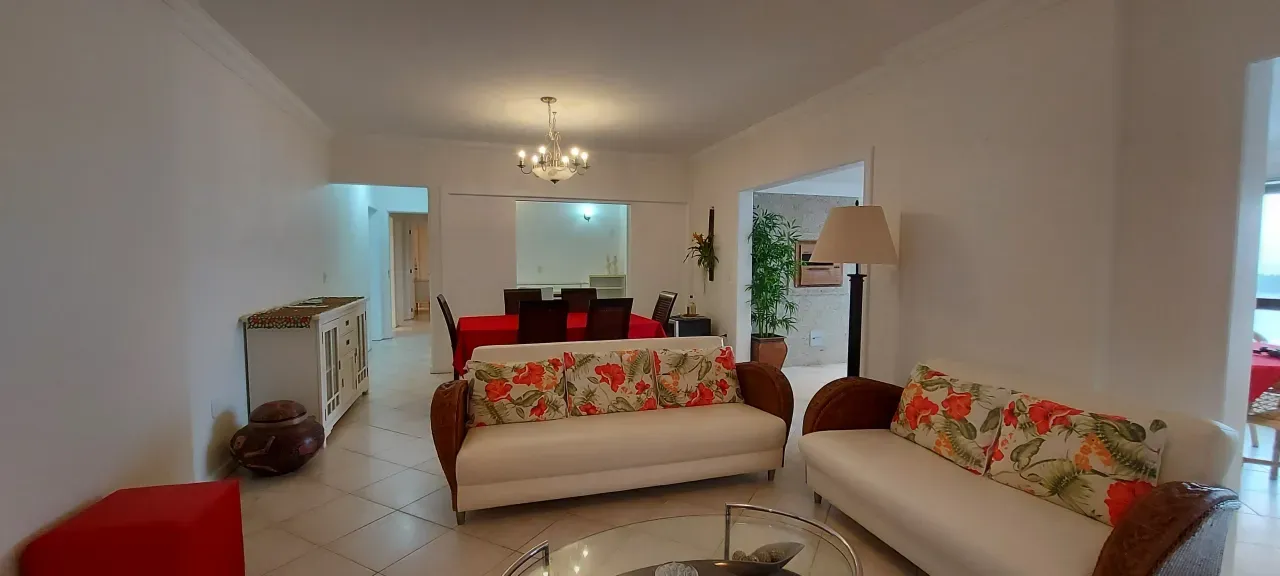 Amplo Apartamento Quadra Mar, 3 dormitórios sendo 1 suíte no Centro de Balneário Camboriú — foto 9