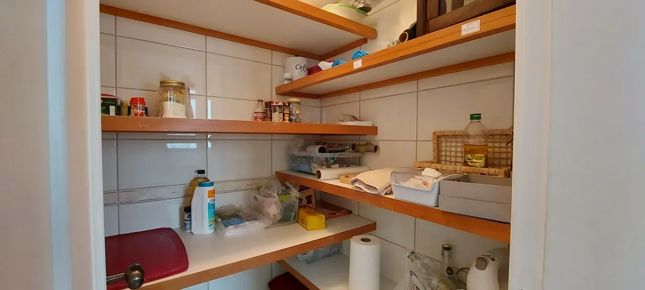 Amplo Apartamento Quadra Mar, 3 dormitórios sendo 1 suíte no Centro de Balneário Camboriú — foto 13